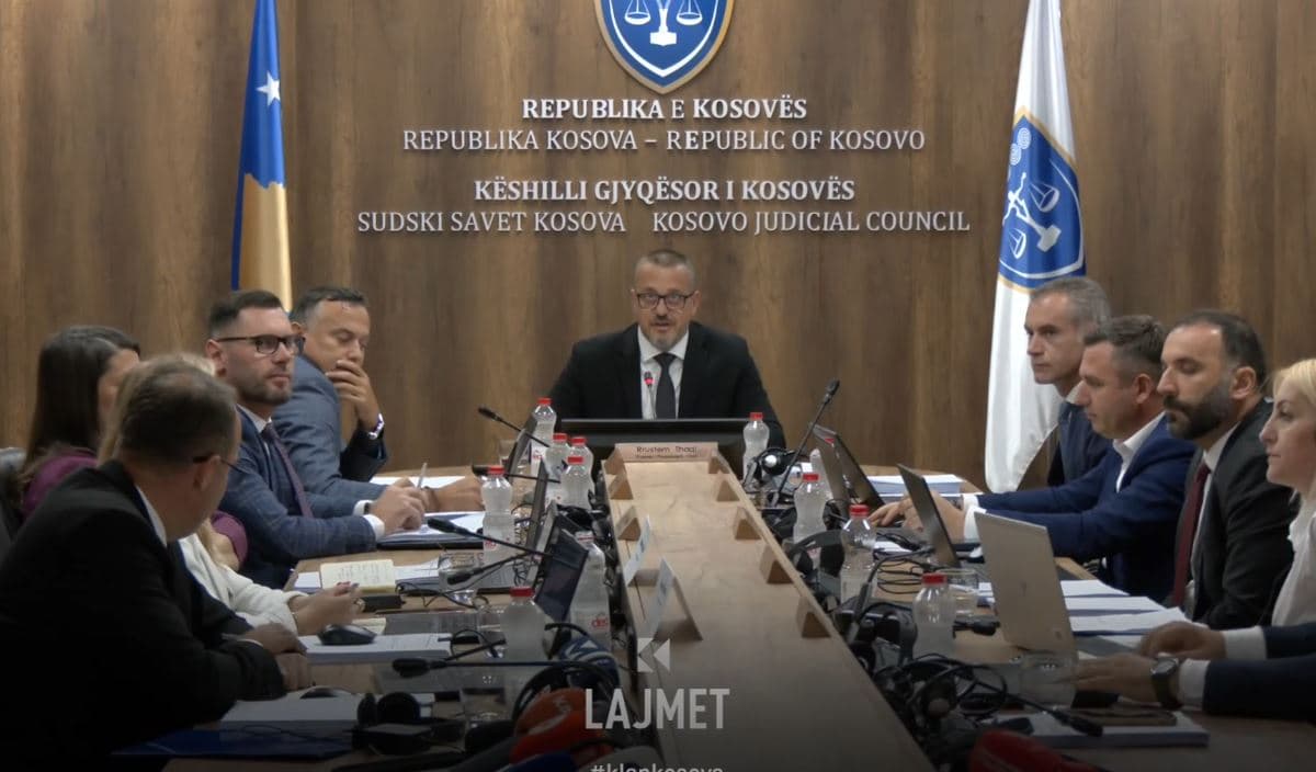 Gjyqtarët serbë: Pushteti shton “presionin” ndaj KGjK-së (VIDEO)
