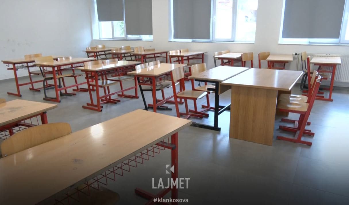 Risia në kryeqytet: Sivjet, regjistrimi i semimaturantëve online (VIDEO)