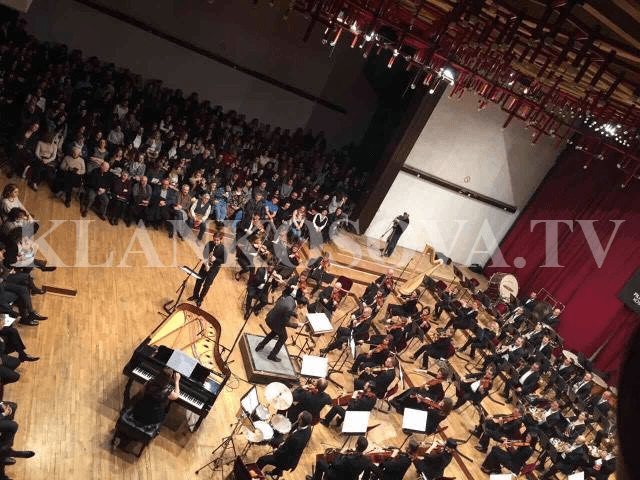 Artistë të huaj pjesë e koncertit të Filharmonisë së Kosovës (VIDEO)