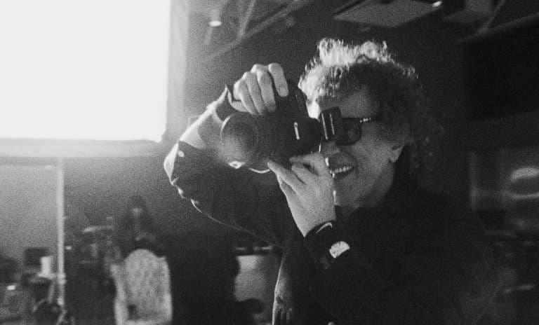 Film për jetën e Mick Rock