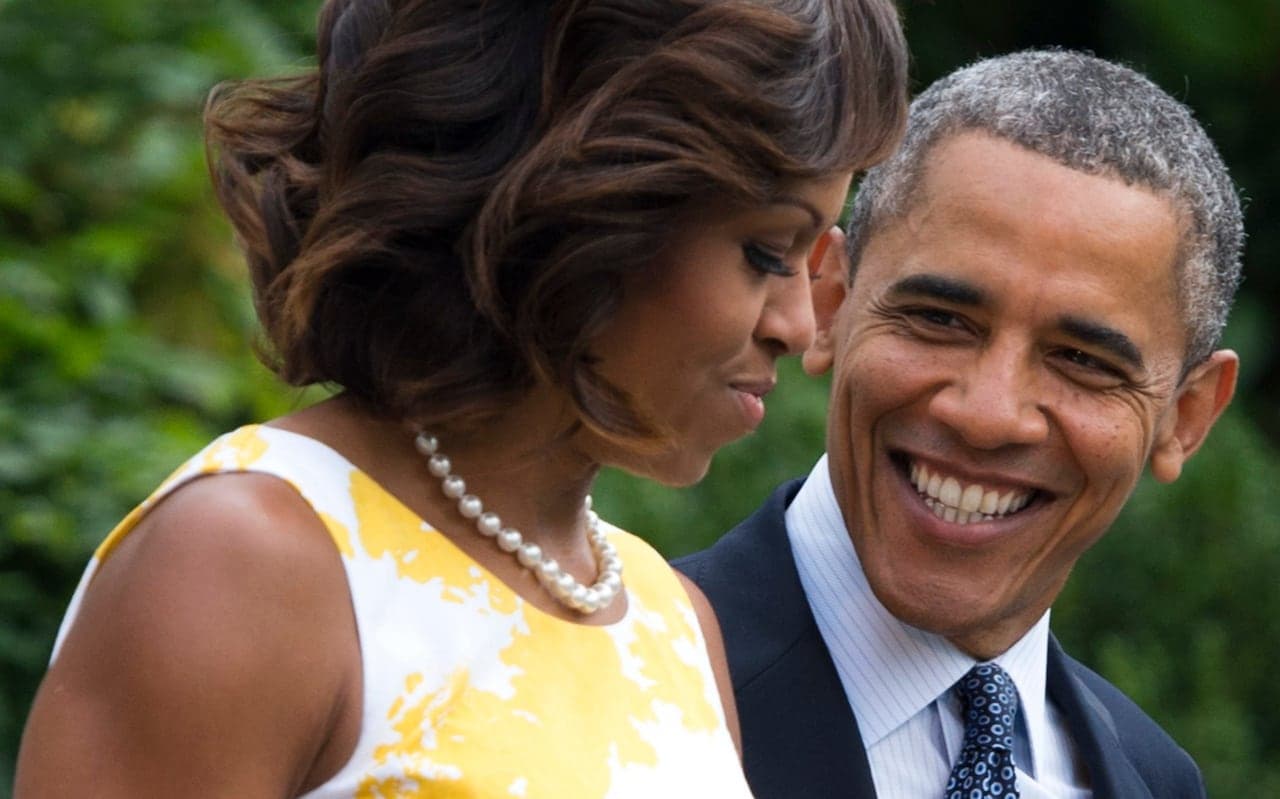 Obamat mesazhe të ngrohta për 25 vjetorin e martesës (VIDEO)