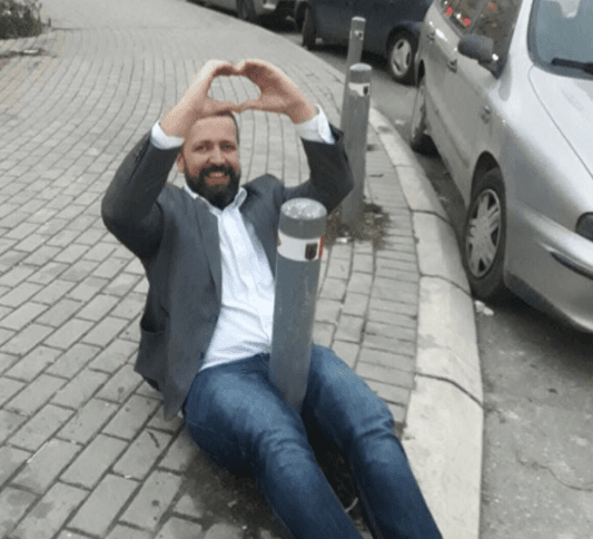 Polemikat për gjestin e Ylli Hoxhës