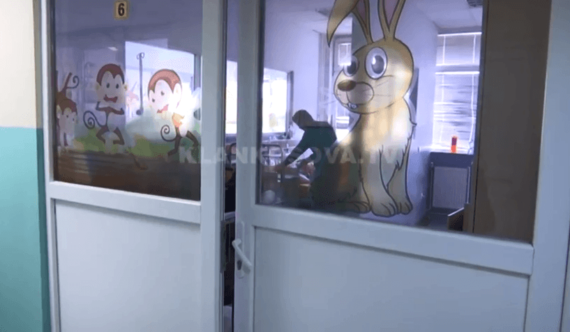 Pediatria, gripi mbush klinikën (VIDEO)