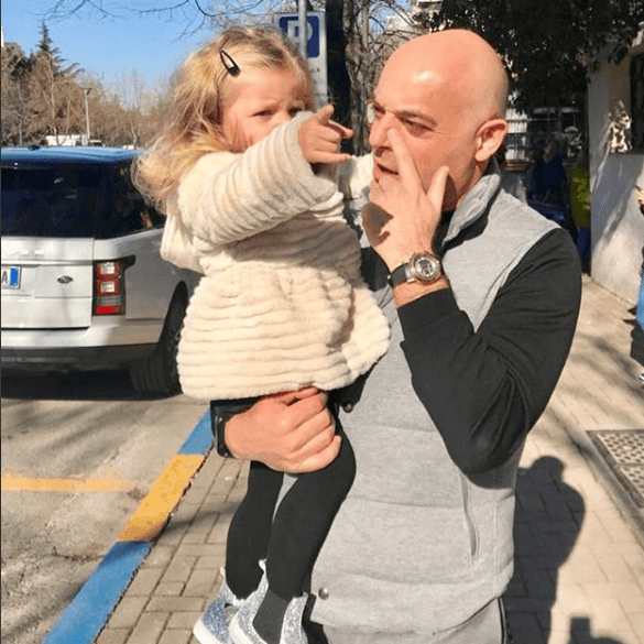Blendi Fevziu prezanton vajzën e vogël