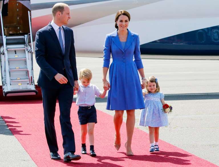 Princesha Charlotte po fillon kopshtin