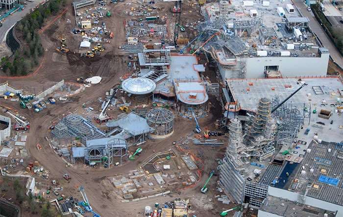 Disney investon 2 miliardë dollarë për parqet e “Star Wars”