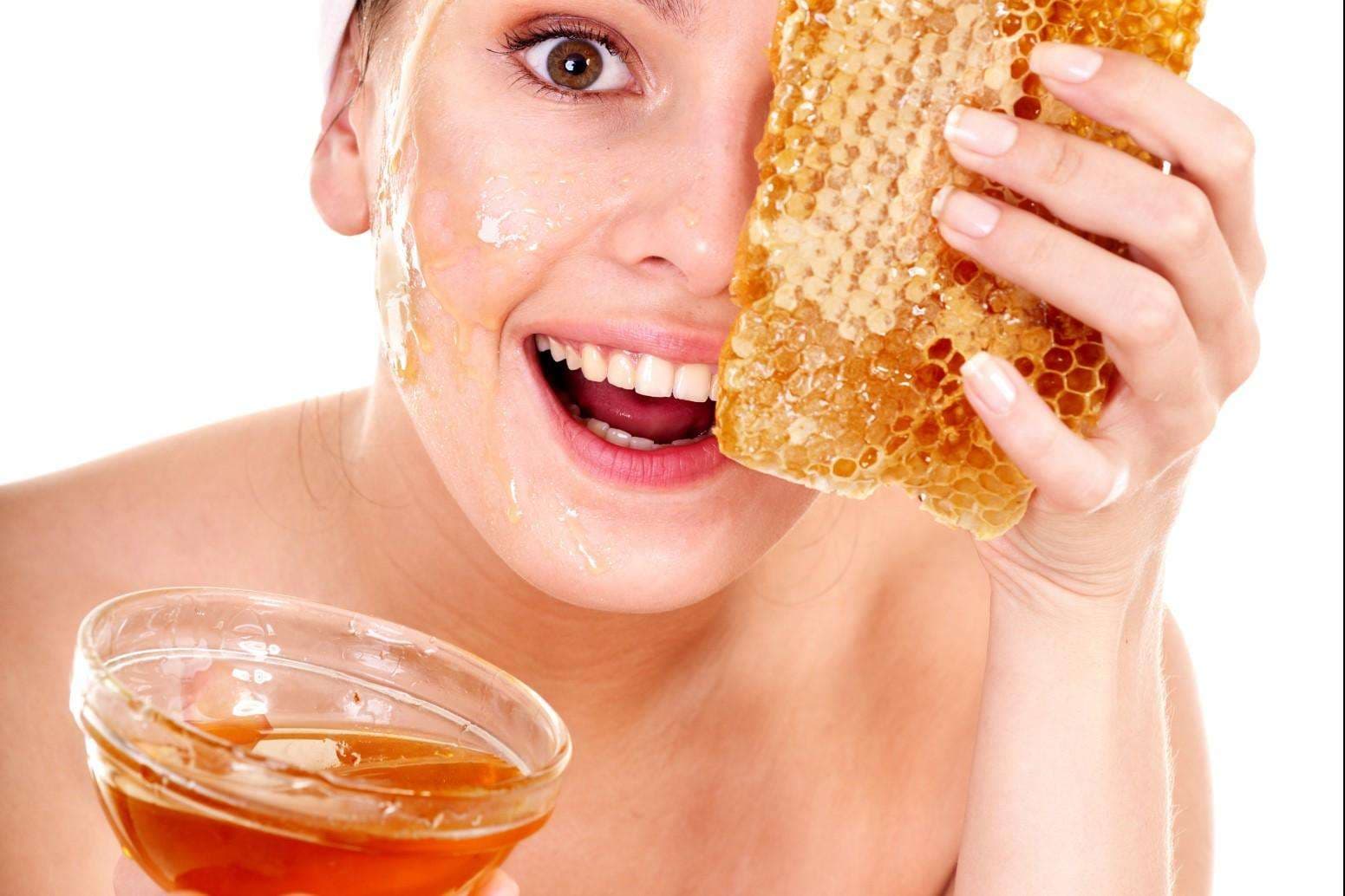 Ky është produkti natyral që e bën fytyrën të shkëlqejë