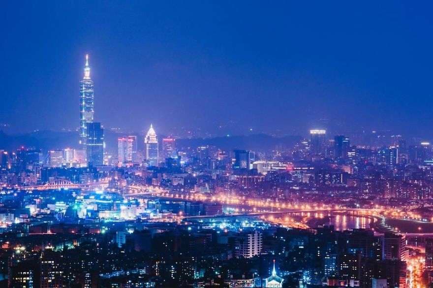 Tajvani gjatë natës (FOTO)
