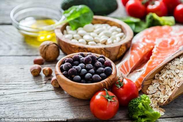Pakësoni humbjen e dëgjimit me dietë mesdhetare
