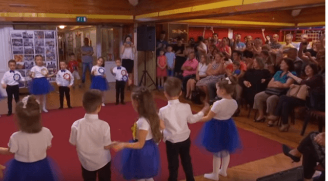 Emocionet e përfundimit të ciklit parashkollor (VIDEO)