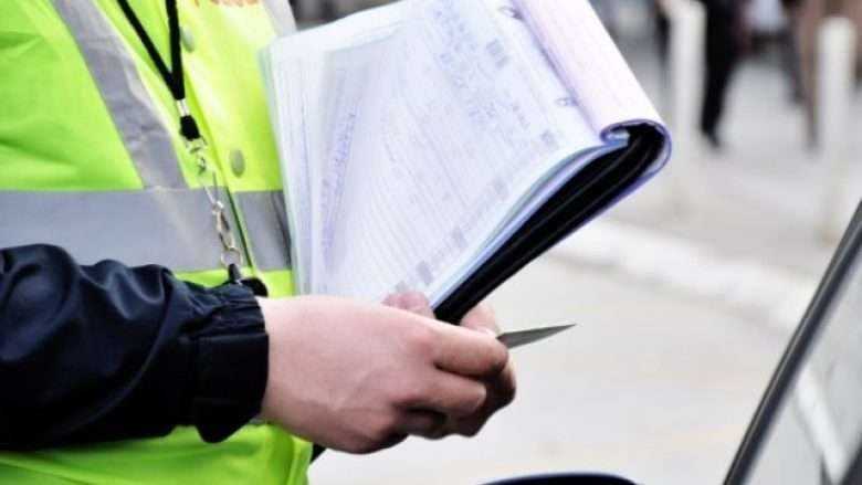 Pasi e gjobiti, shoferi në Suharekë kërcënon policin përmes rrjeteve sociale
