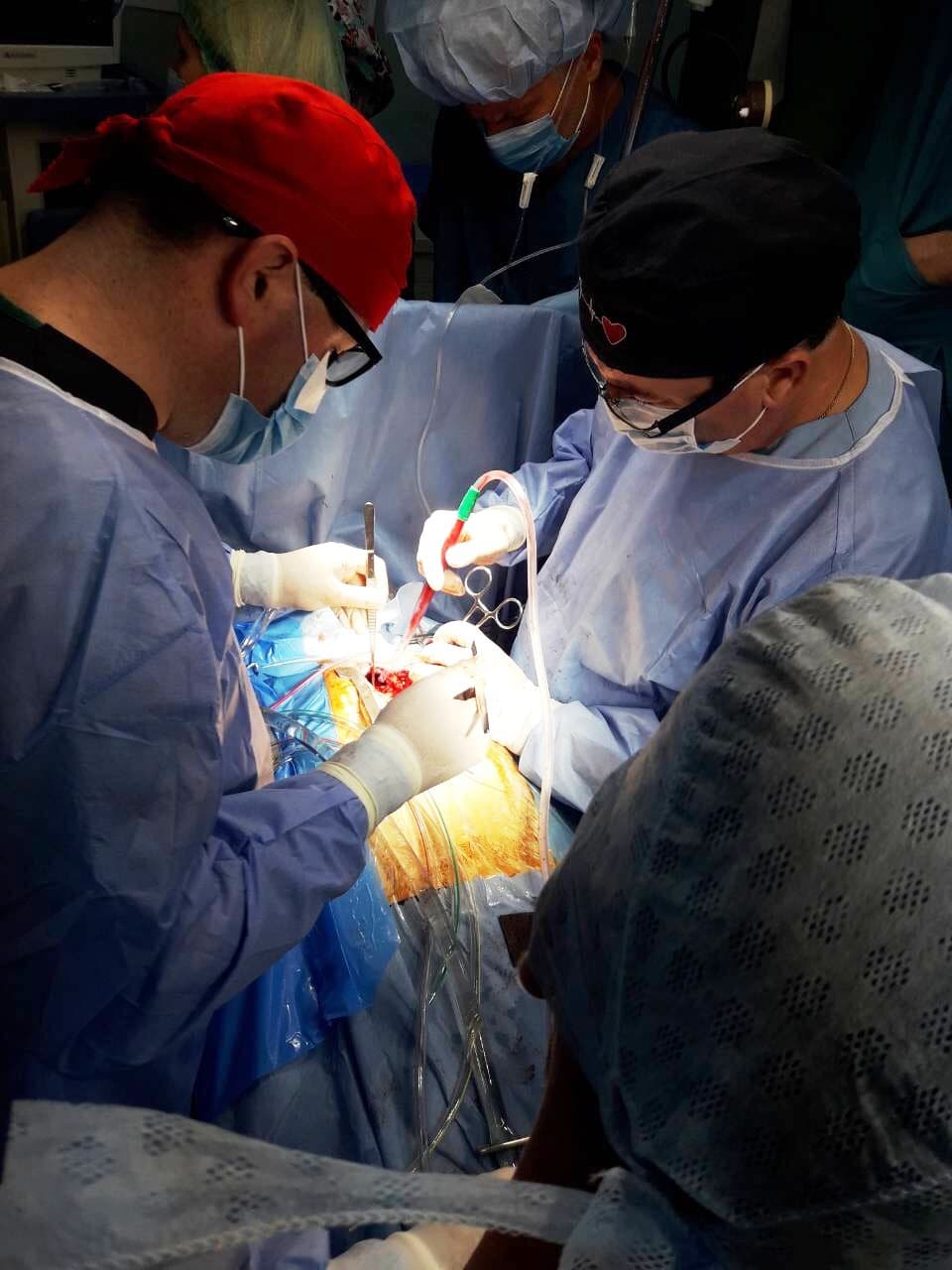 Kardiokirurgjia nis zëvendësimin e valvulës aortale me këtë metodë