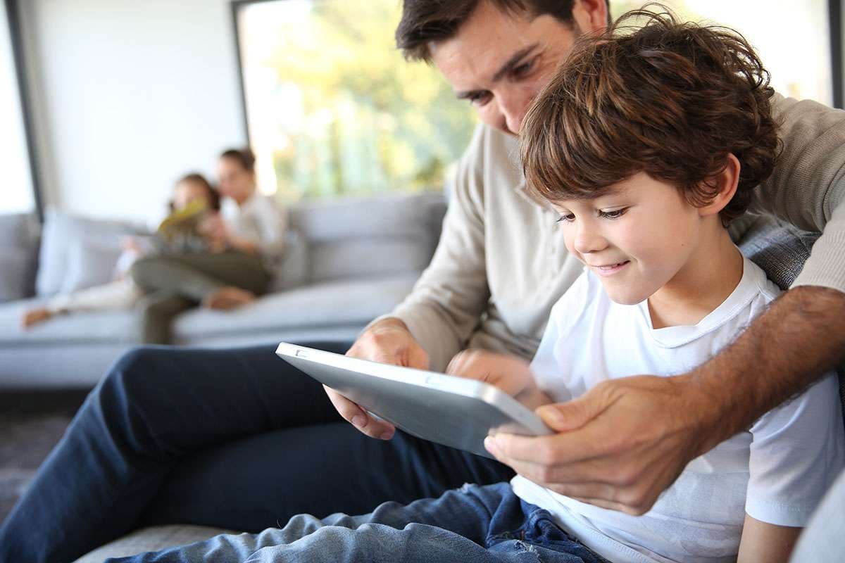 Nuk flini dot? Zbulimi i papritur për ata që kanë internet në shtëpi