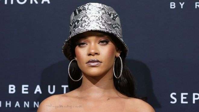Rihanna u bën thirrje amerikanëve të regjistrohen për të votuar