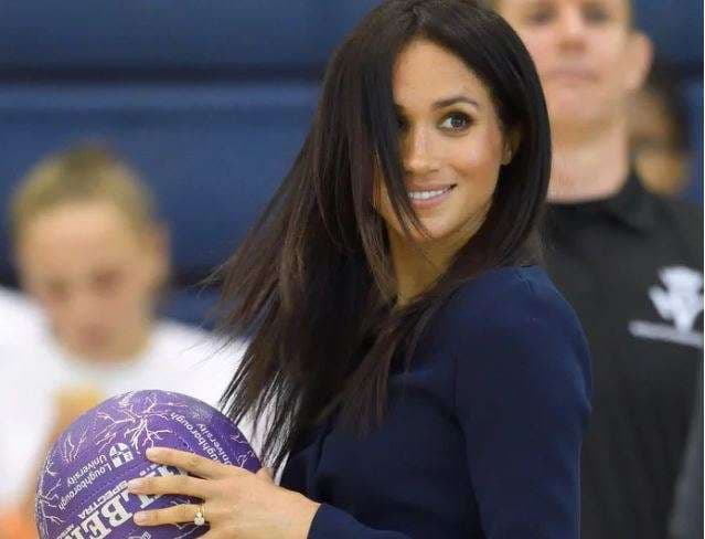 Truqe si të fshihni barkun muajt e parë të shtatzënisë, inspiruar nga Meghan Markle
