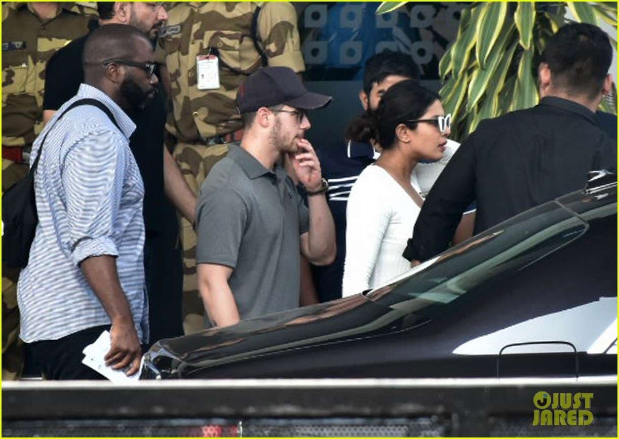 Nick Jonas dhe Priyanka Chopra janë në Indi për një festë