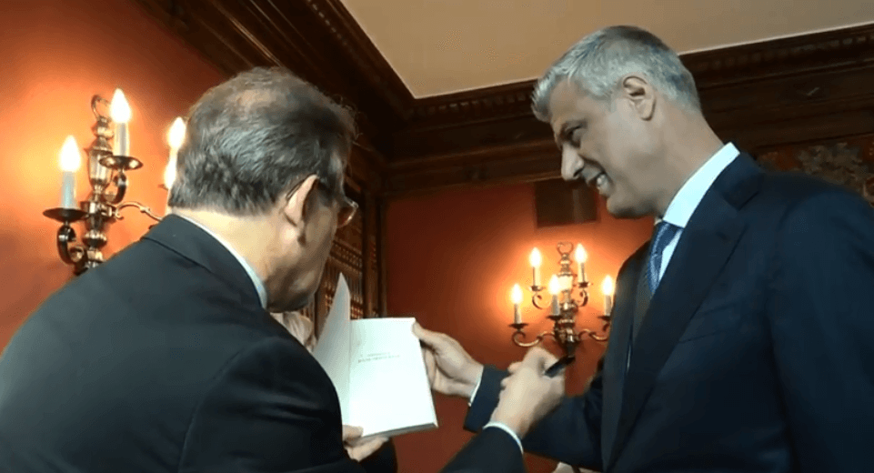 Libri i ri për Hashim Thaçin promovohet në Paris