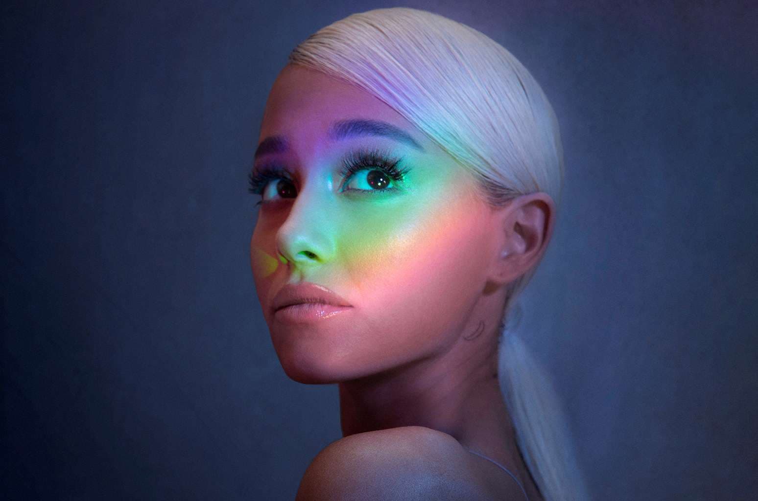 Ariana Grande publikon këngën më të re