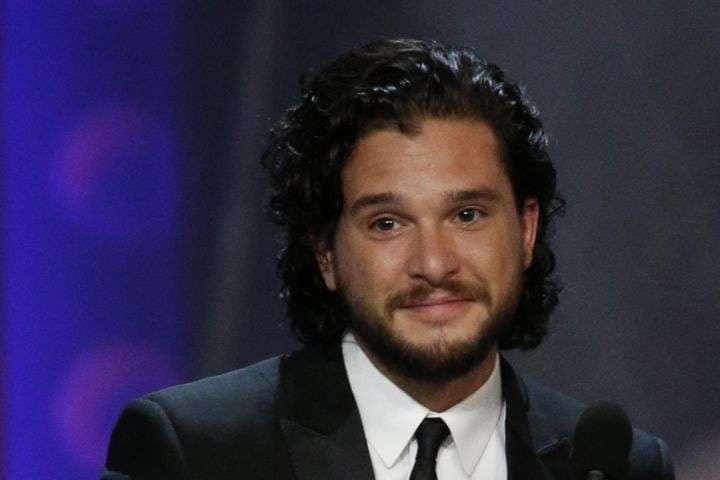 Si qëndron e vërteta? - A e tradhtoi Kit Harington gruan e tij?