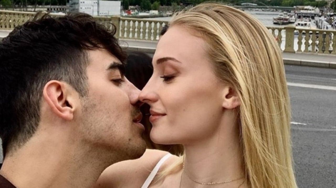 A po japin sinjale Joe Jonas dhe Sophie Turner për dasmë në Paris?
