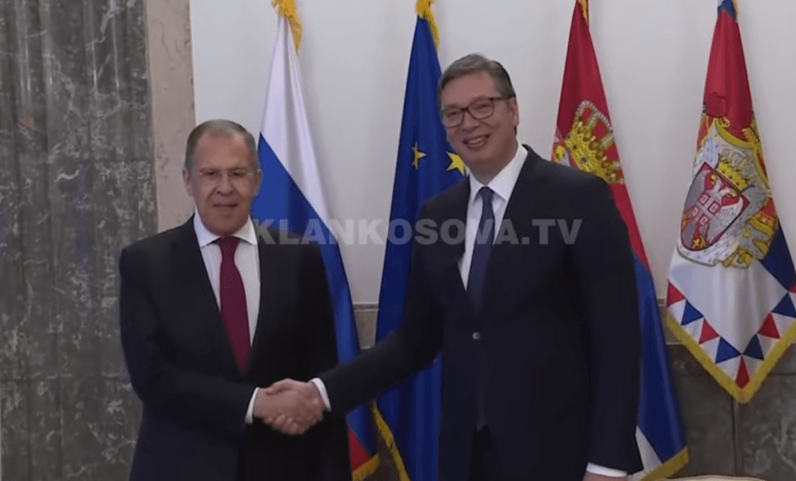 Vuçiq takohet me Lavrovin, flasin për dialogun (VIDEO)