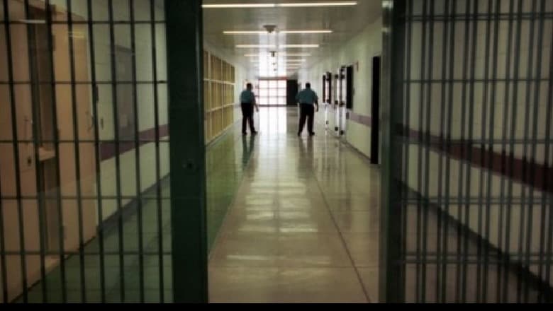 Vdekja e të burgosurit në Gjilan, suspendohen drejtori, zëvendësdrejtori dhe dy zyrtarë