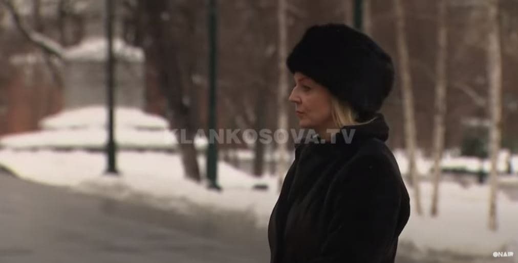 Britanikja Truss kritikon Rusinë, midis Moske (VIDEO)