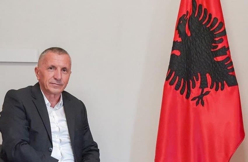 Ilir Meta kërkon mbështetje për Shaip Kamberin