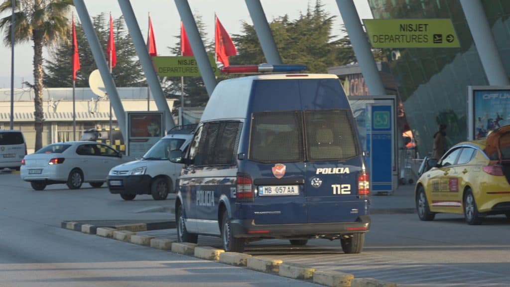 Riatdhesohen 72 shqiptarë nga Anglia dhe Franca