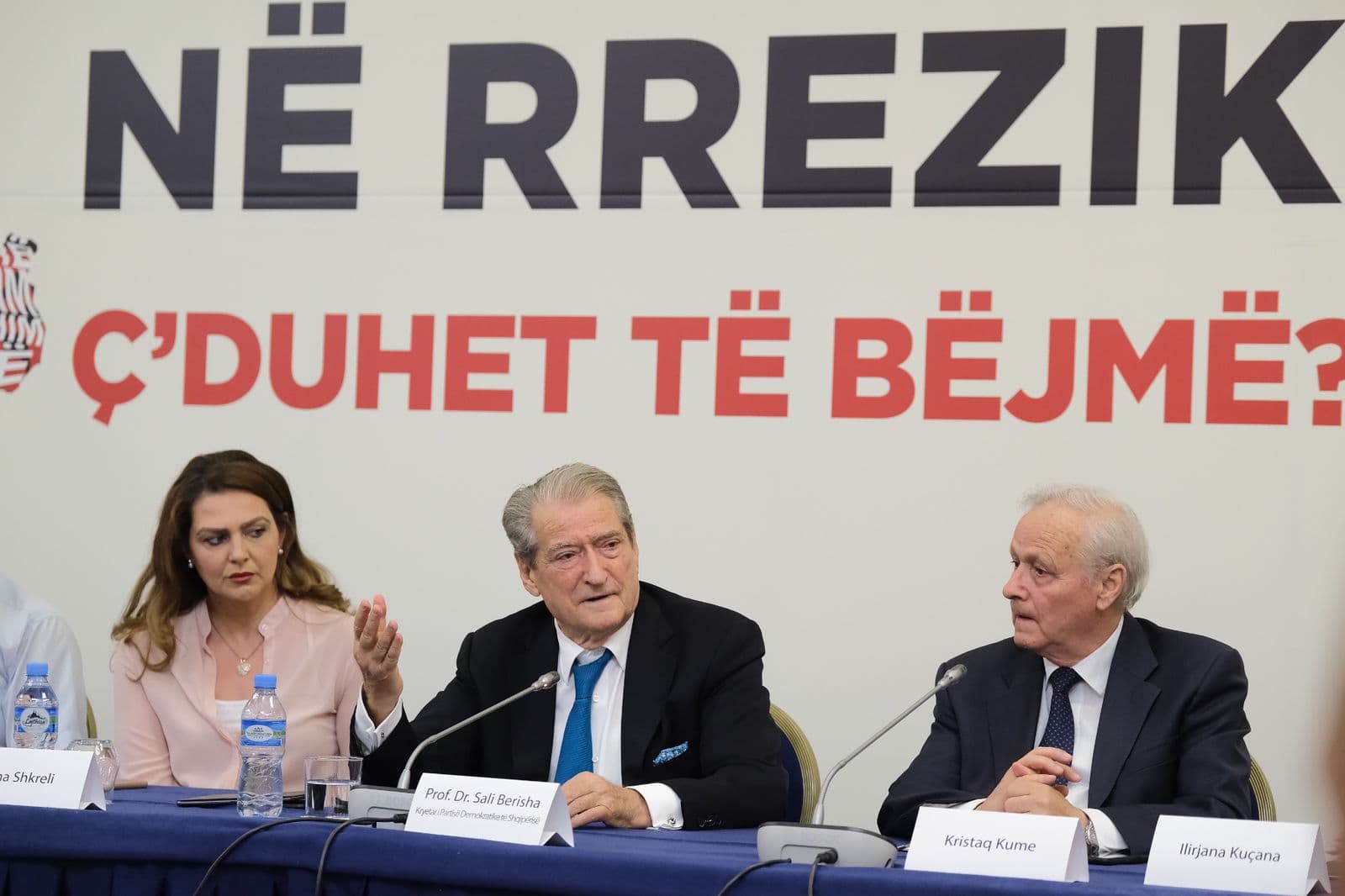 Berisha paralajmëron protestë në Tiranë më 7 korrik: Do ta quajmë front për shpëtimin e Shqipërisë