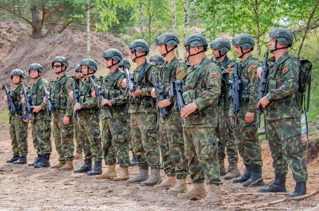 Trupat shqiptare pranë kufirit të Ukrainës, stërvitje në kuadër të NATO-s
