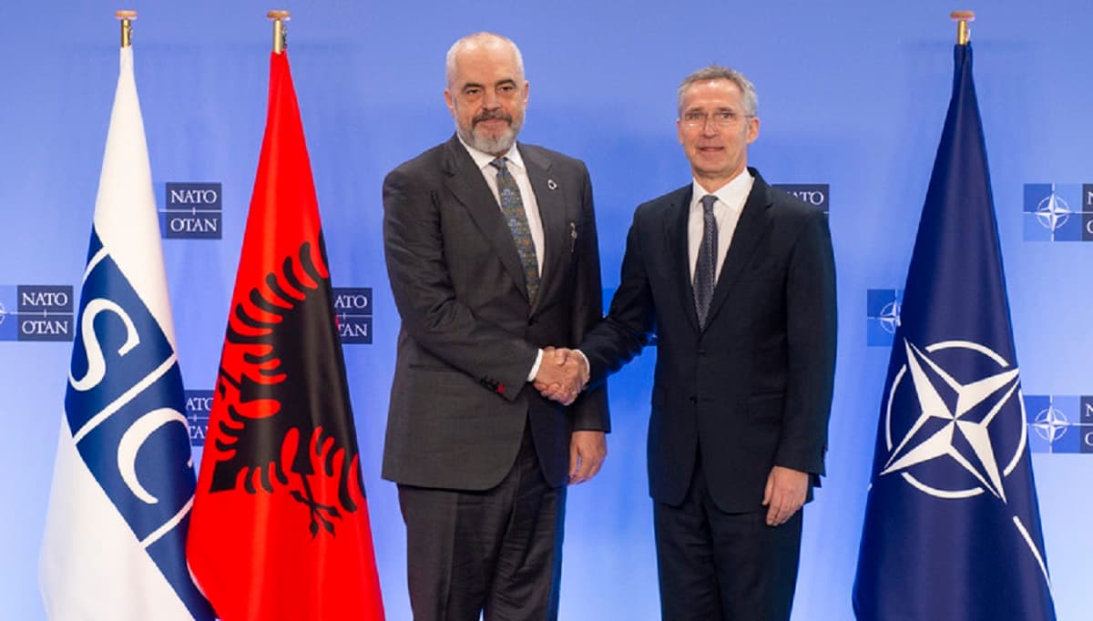 Rama sot shkon në selinë e NATO-s, takohet me Stoltenbergun