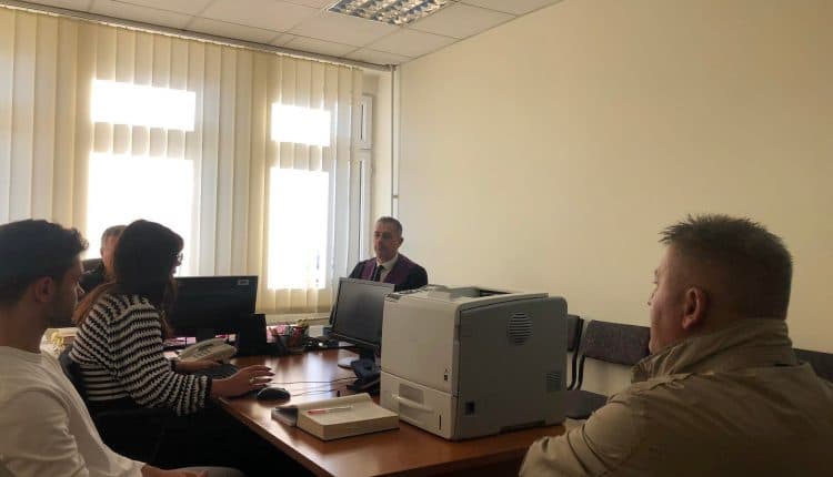 Dënohet me 600 euro gjobë Zafir Berisha pasi pranoi se kanosi kryetarin e Prizrenit, Shaqir Totaj