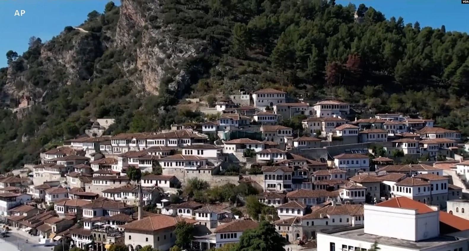 Berat, rrugët e lashta me kalldrëm drejt restaurimit