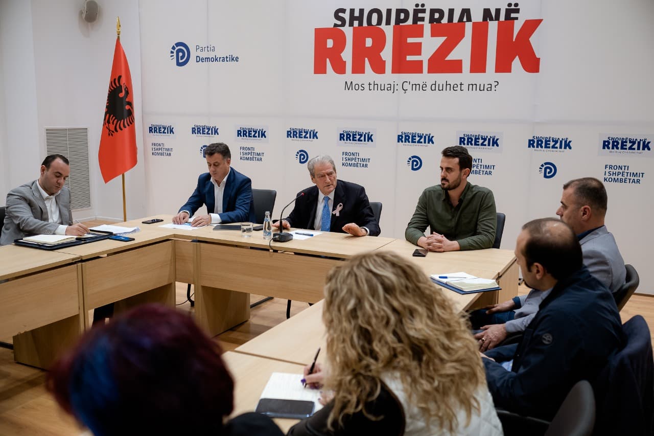 Berisha: Protestat tona do t’i shohë Rama, përgatitemi për të mbushur rrugët dhe sheshet për t’u përballur me këtë qeveri