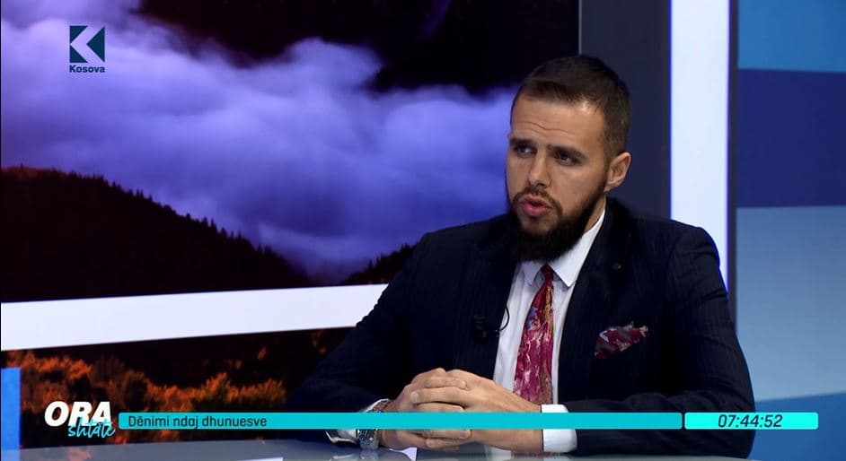 Avokati tregon se sa mund të dënohet infemierja për sulmin ndaj gruas së moshuar