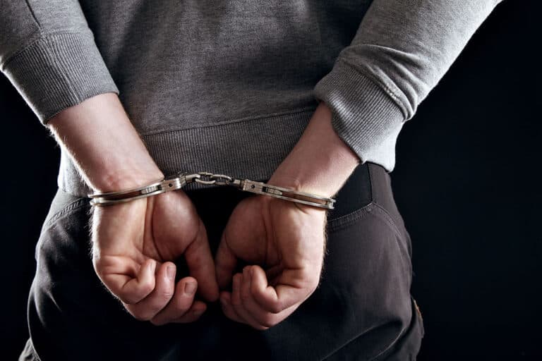 Durrës, arrestohet shoferi që goditi një person për vdekje dhe iku