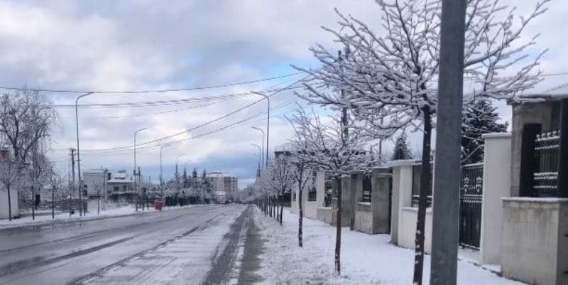 Borë e ngrica në Korçë
