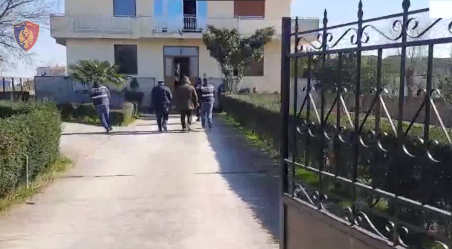 Zbulohet vila për kultivimin e kanabisit në Fier