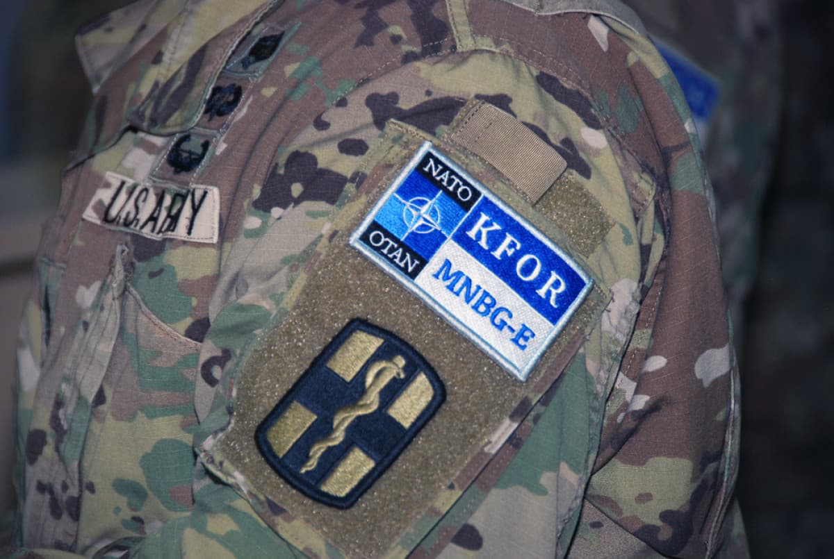Ish-zëdhënësi i KFOR-it: Nëse policët janë arrestuar në Kosovë është shkelur rezoluta 1244