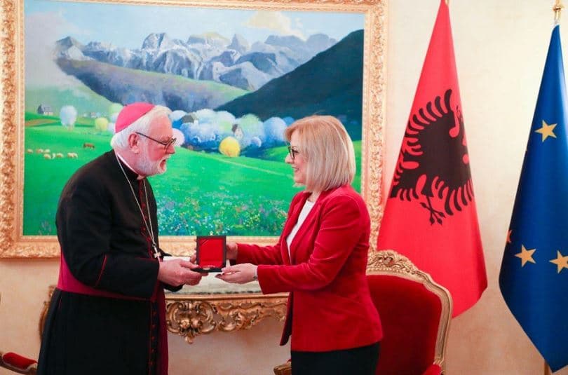 Selia e Shenjtë: Zbatimi i marrëveshjes së Ohrit një hap drejt afrimit të njohjes së Kosovës