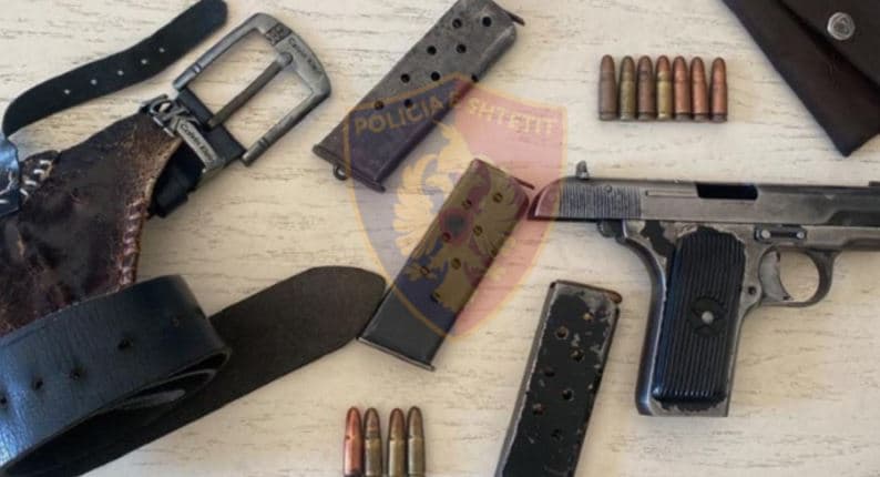 Durrës: Policia në kërkim të një 32-vjeçari, dyshohet për plagosje të rëndë me dashje