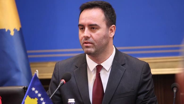 Seanca gjyqësore për gazin lotsjellës, Konjufcës i parashkruhet vepra penale për pengim të personit zyrtar