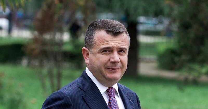 Taulant Balla betohet si ministër i Brendshëm i Shqipërisë