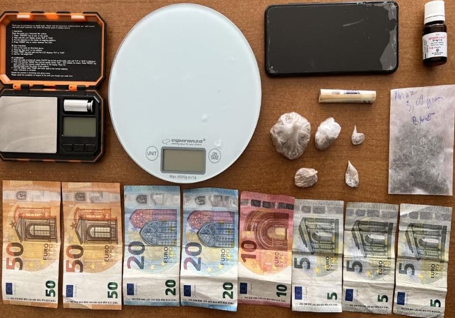 Prishtinë: Arrestohet një person, i gjendet heroinë dhe marihuanë