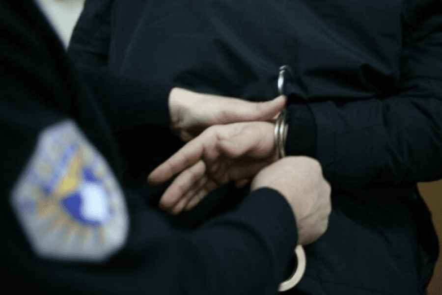 Nga 2020-ta ishte në kërkim, arrestohet dhe dërgohet në burg burri nga Zupqi i Zubin Potokut