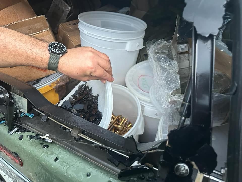 Arsenal armësh, krejt çka gjeti Policia e Kosovës deri tash nga grupi terrorist në Banjskë (FOTO)