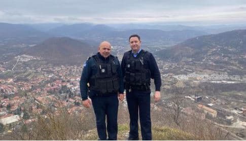 Kolegu i policit të vrarë: U sulmuam në mënyrë tinëzare