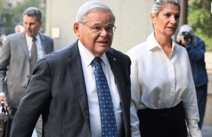Akuzat për korrupsion, senatori Menendez deklarohet i pafajshëm