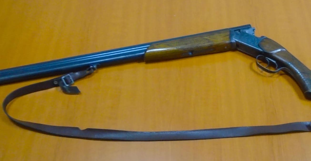 Policia në Ranillugë ia konfiskon serbit një pushkë gjuetie - prodhim rus